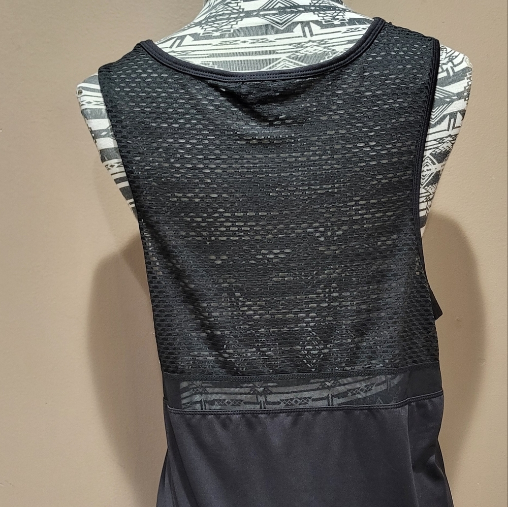 *3/$30 Sale* Bebe black mesh sport workout tank sz 3X - Picture 2 of 6